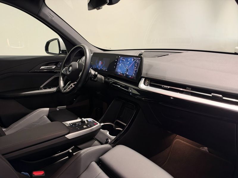BMW iX1 bild 15