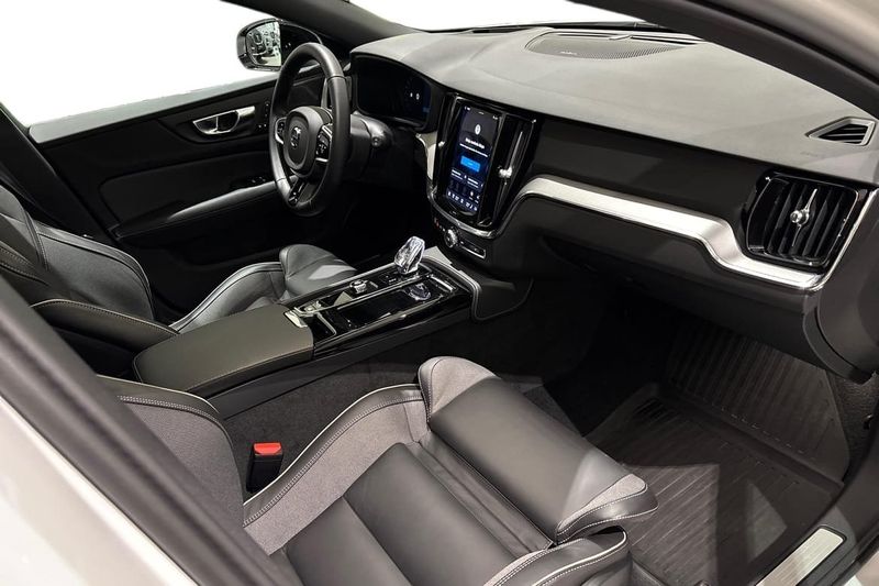 Volvo V60 bild 8