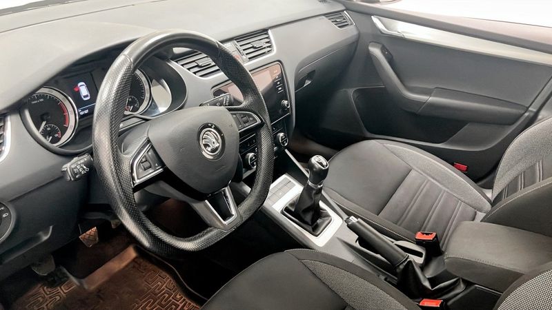Skoda Octavia bild 7