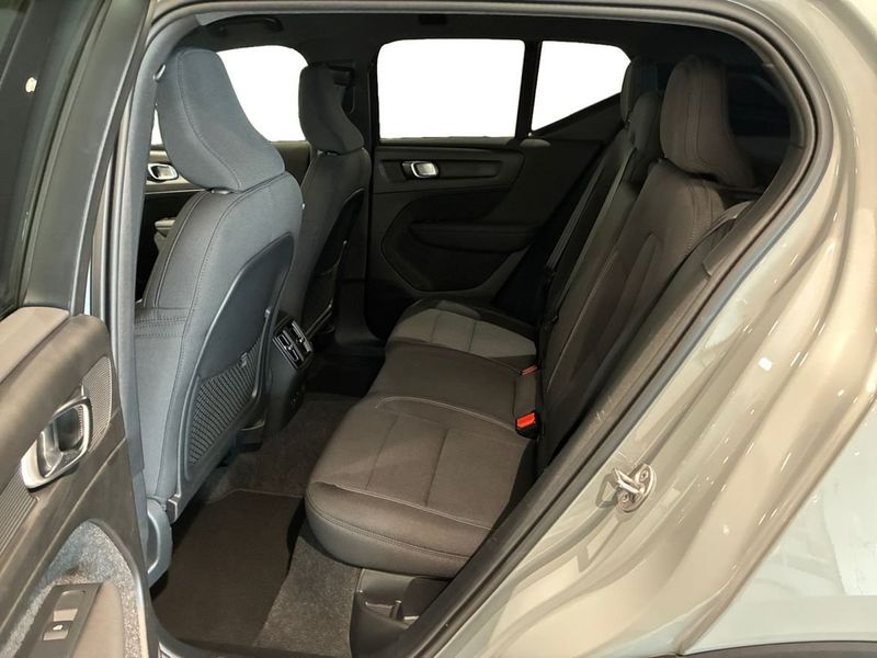 Volvo EX40 bild 6