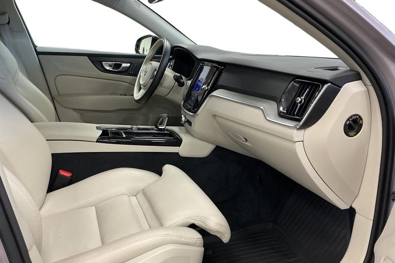 Volvo V60 bild 8