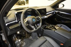 BMW 530 bild 2