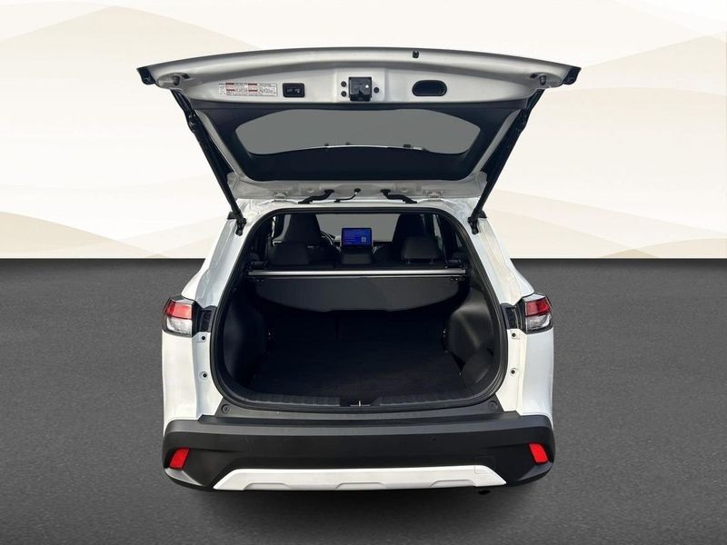 Toyota Corolla Cross bild 13