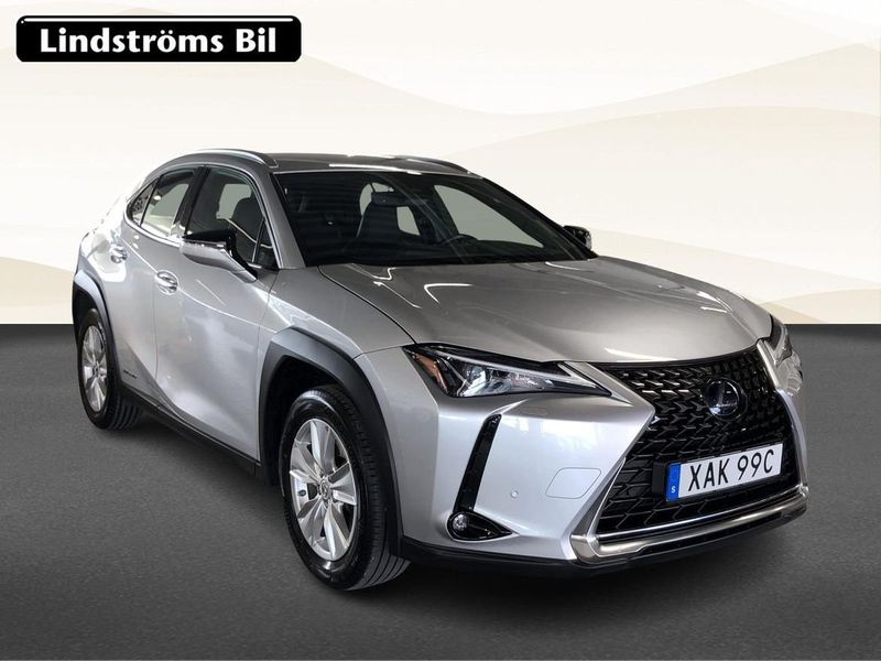 Lexus UX bild 2