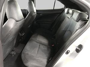 Lexus UX bild 10