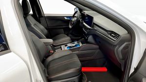 Ford Kuga bild 3