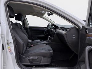 Volkswagen Passat bild 15