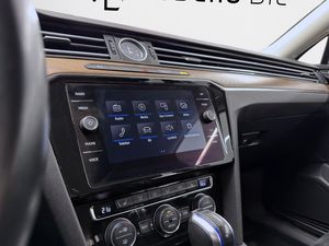 Volkswagen Passat bild 13