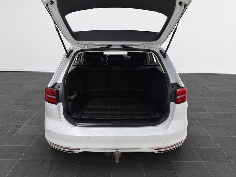 Volkswagen Passat bild 16