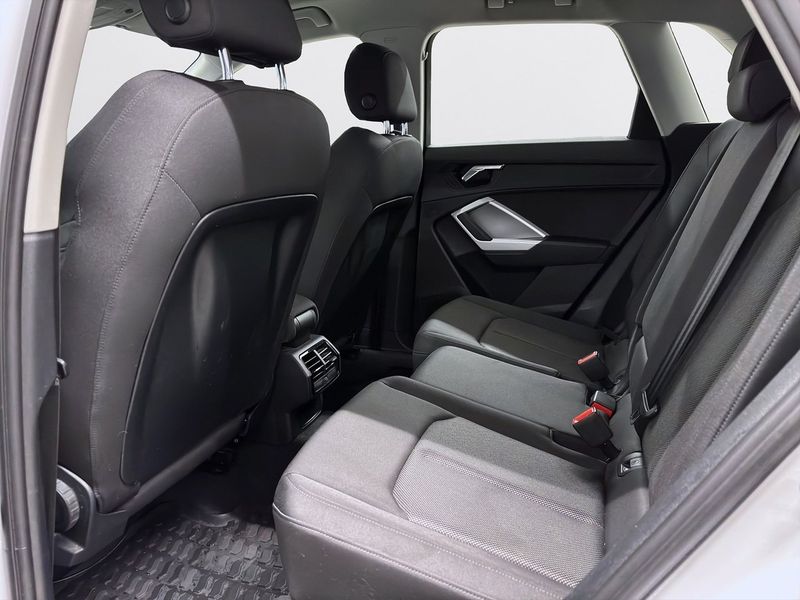 Audi Q3 bild 10