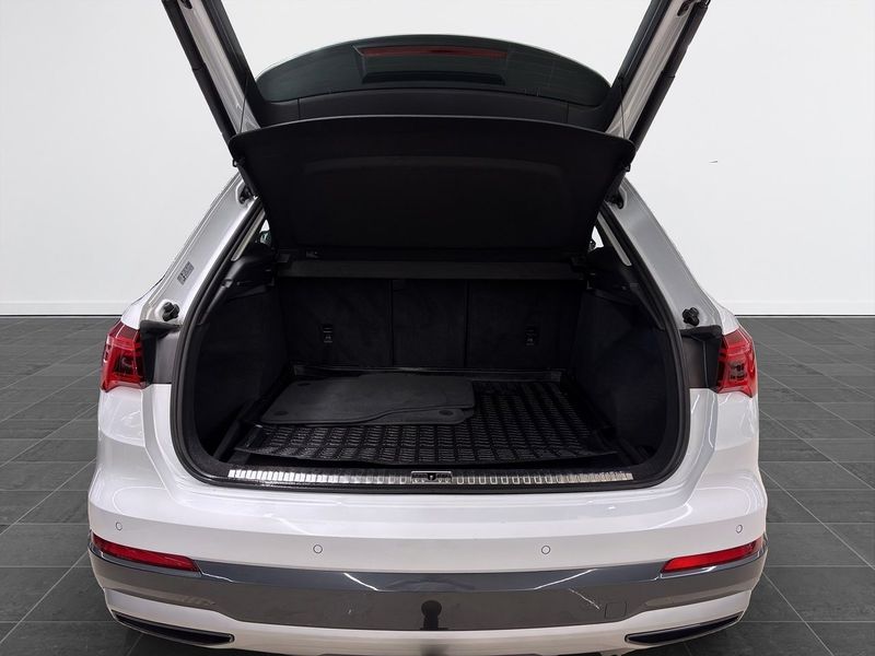 Audi Q3 bild 7