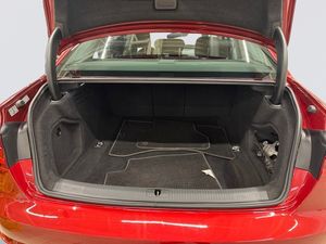 Audi A4 bild 16