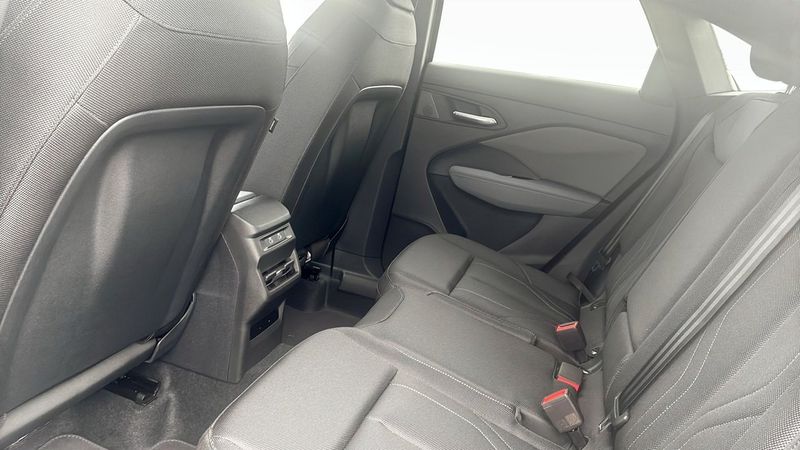 Audi Q3 bild 11