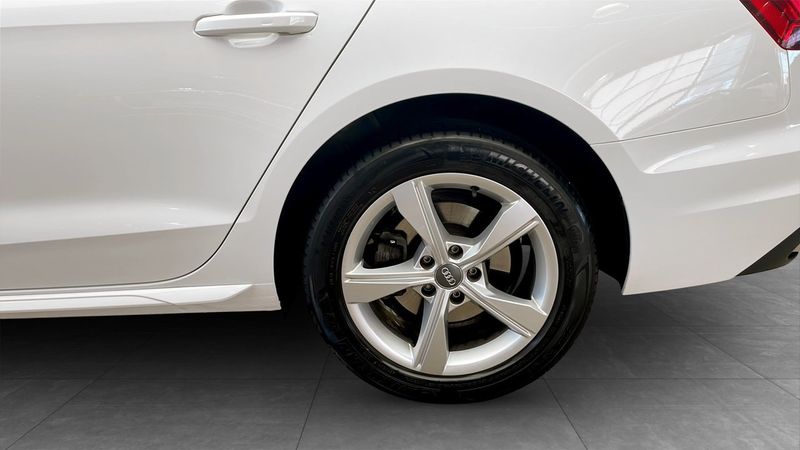 Audi A4 bild 6