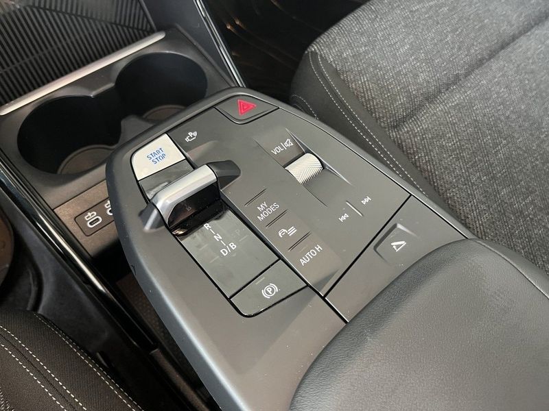 BMW iX1 bild 8
