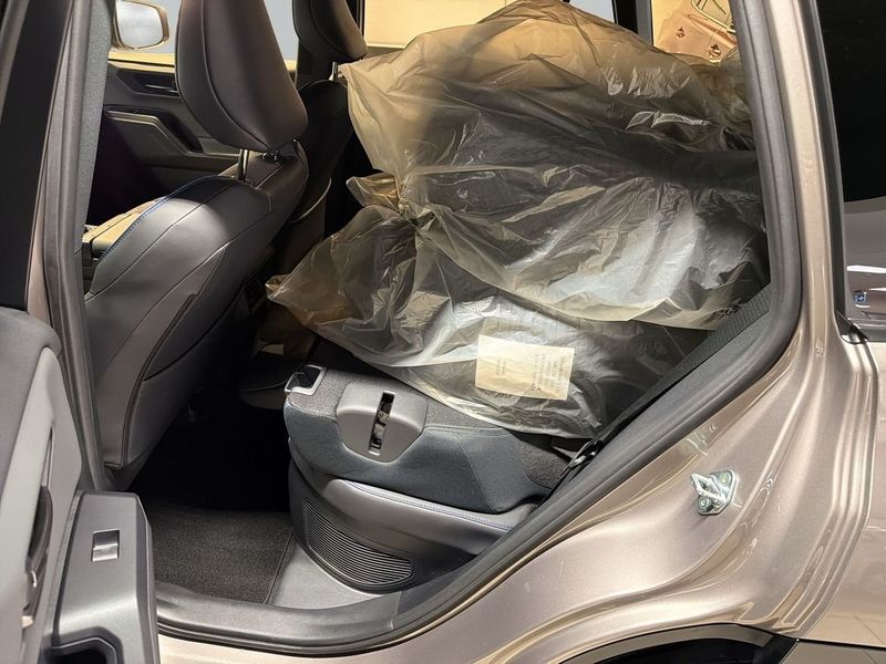 Toyota RAV4 bild 7