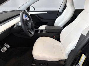Tesla Model Y bild 11