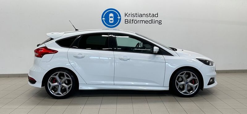 Ford Focus bild 8
