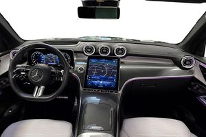 Mercedes GLC300 bild 6