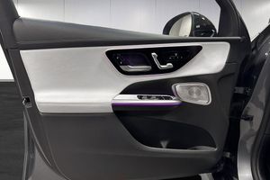 Mercedes GLC300 bild 14