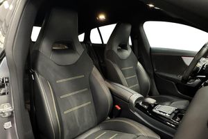 Mercedes CLA45 AMG bild 16