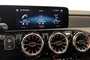 Mercedes CLA45 AMG bild 9