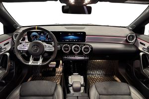 Mercedes CLA45 AMG bild 6