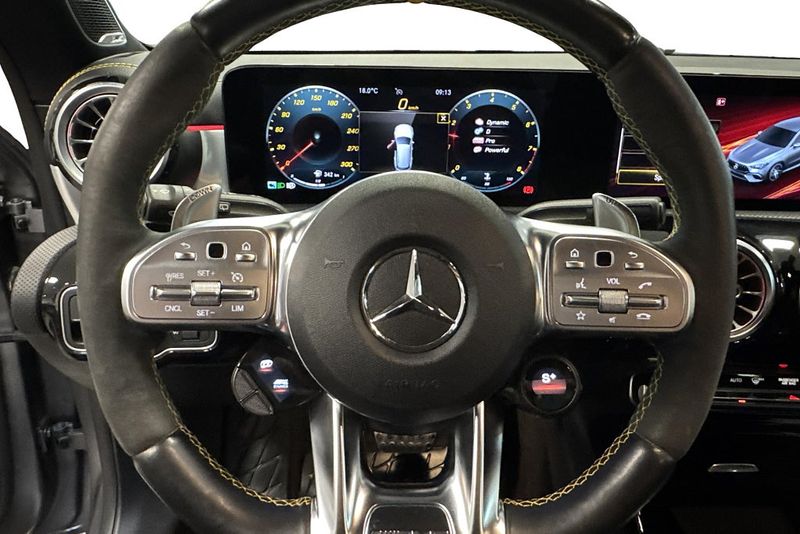Mercedes CLA45 AMG bild 7