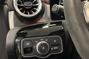 Mercedes CLA45 AMG bild 12