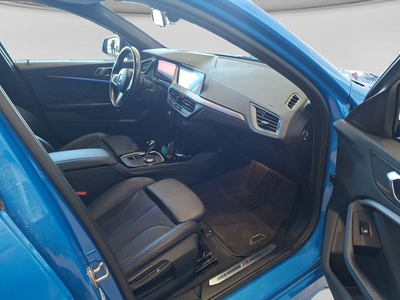 BMW 118 bild 15