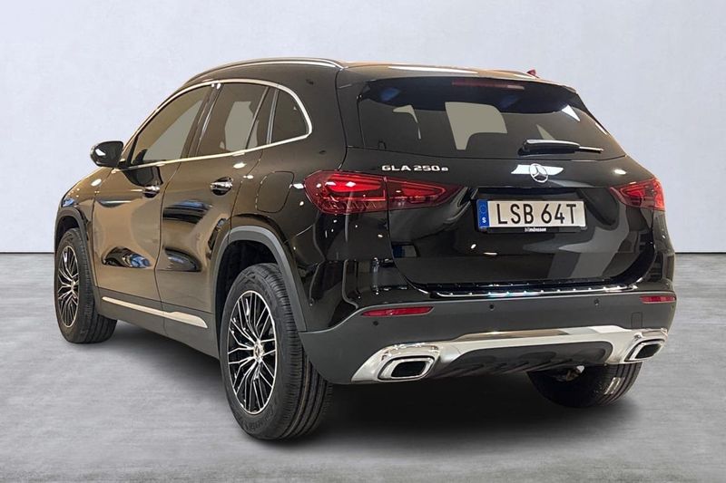 Mercedes GLA250 bild 4