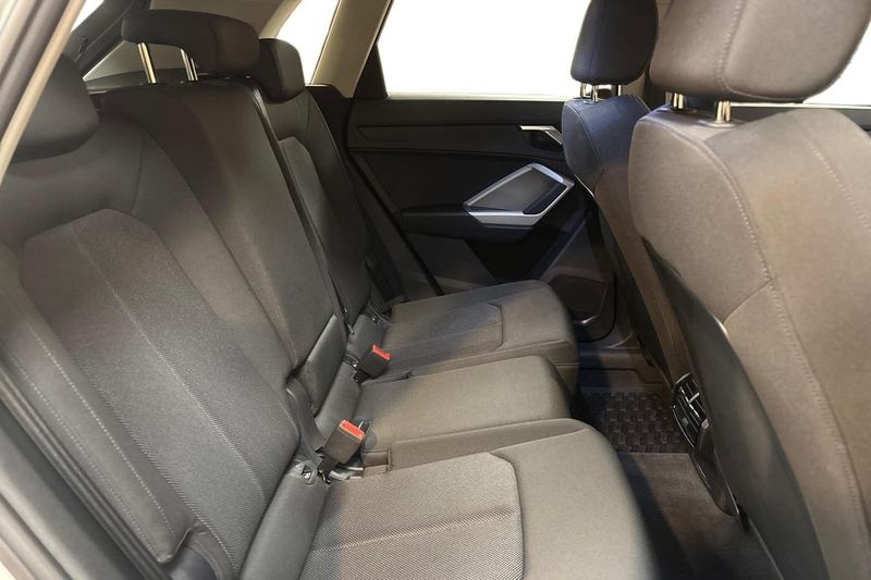 Audi Q3 bild 11