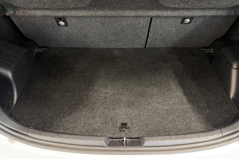 Toyota Yaris bild 11