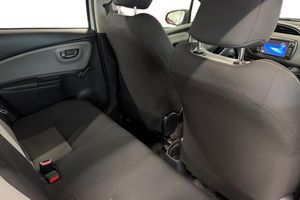 Toyota Yaris bild 8