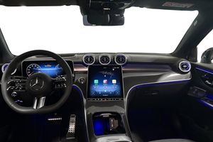 Mercedes GLC300 bild 8