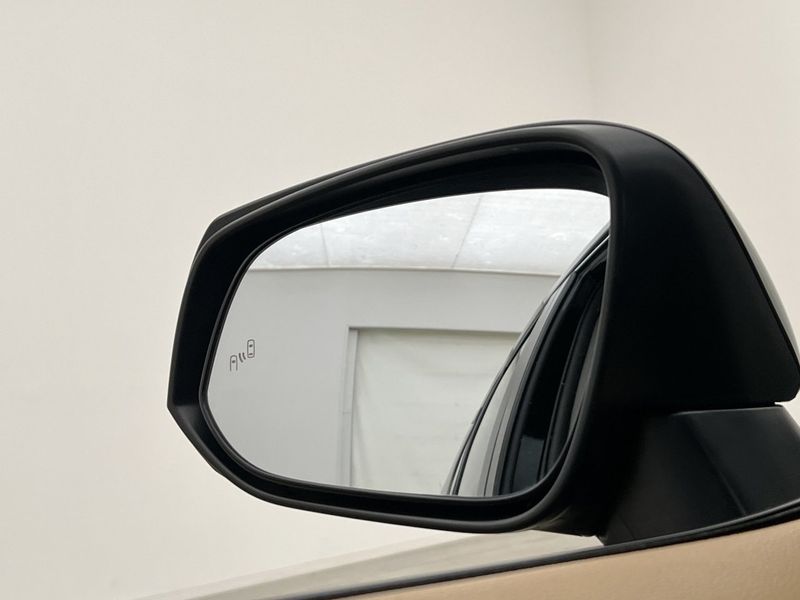 Toyota RAV4 bild 10