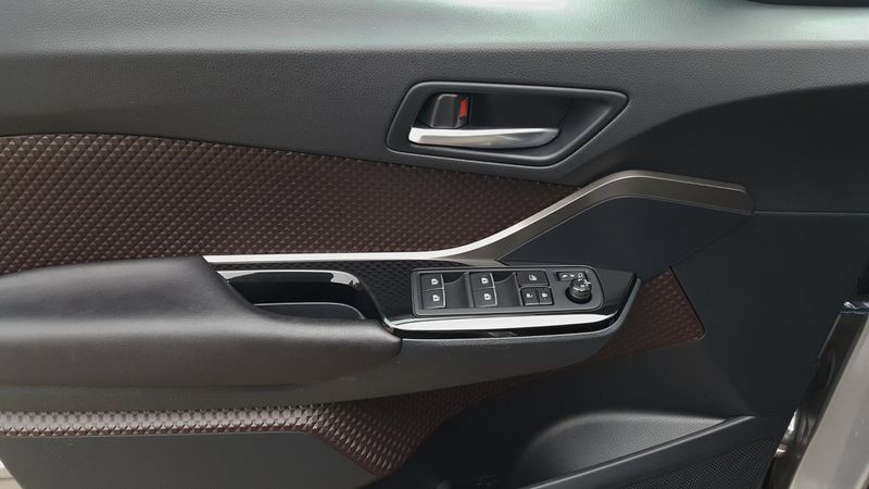 Toyota C-HR bild 23