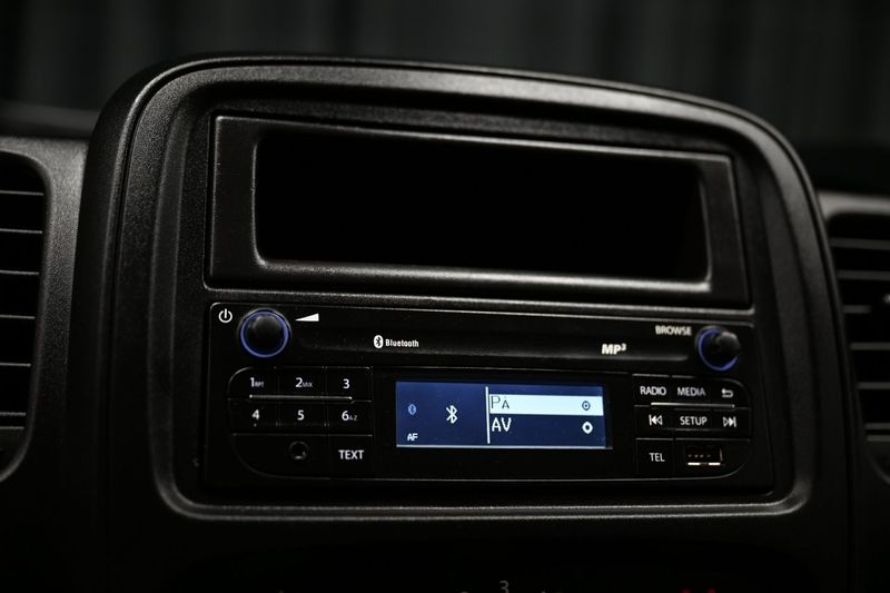 Renault Trafic bild 23