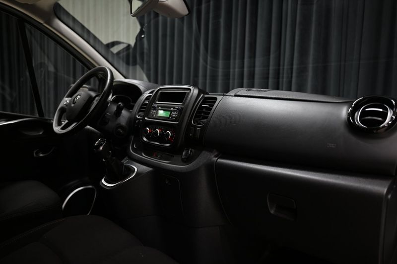 Renault Trafic bild 24