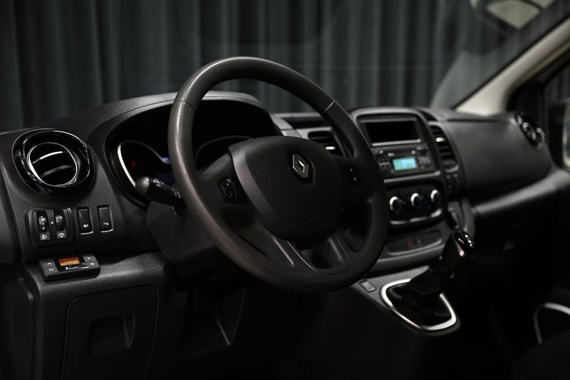 Renault Trafic bild 16