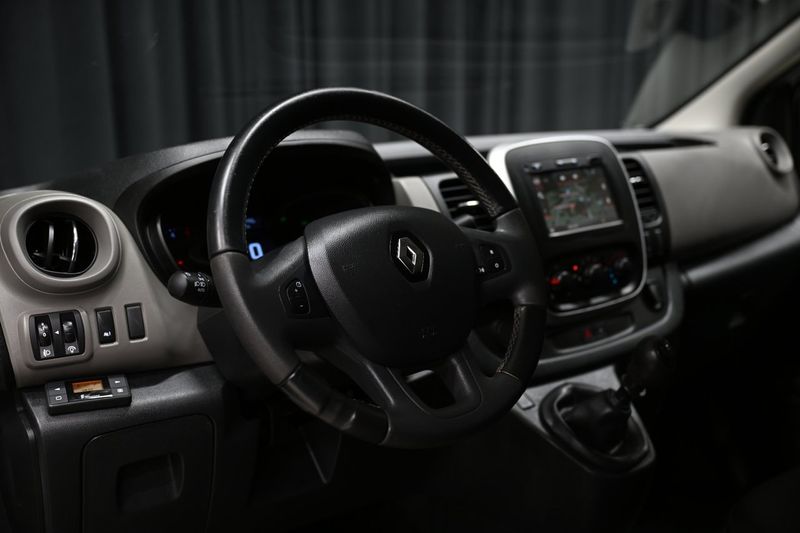 Renault Trafic bild 17