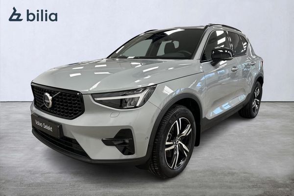 Volvo XC40 B3 FWD Bensin Plus Dark - 2025