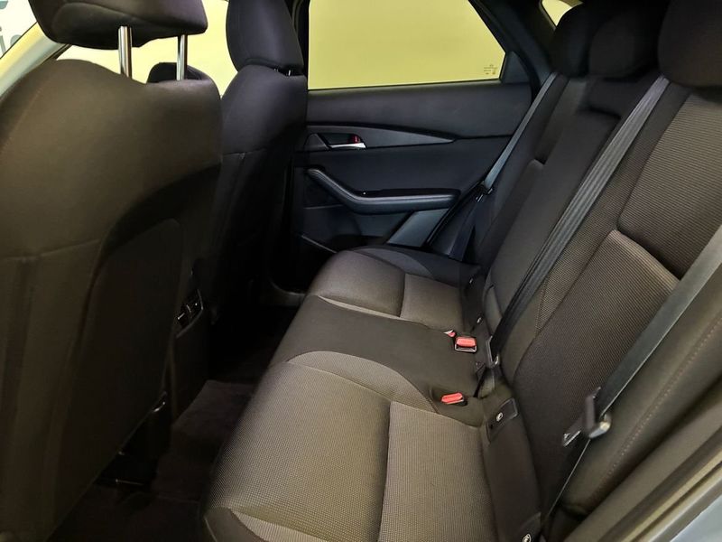 Mazda CX-30 bild 15