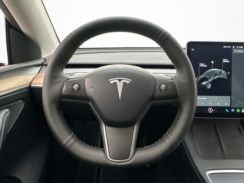 Tesla Model Y bild 14