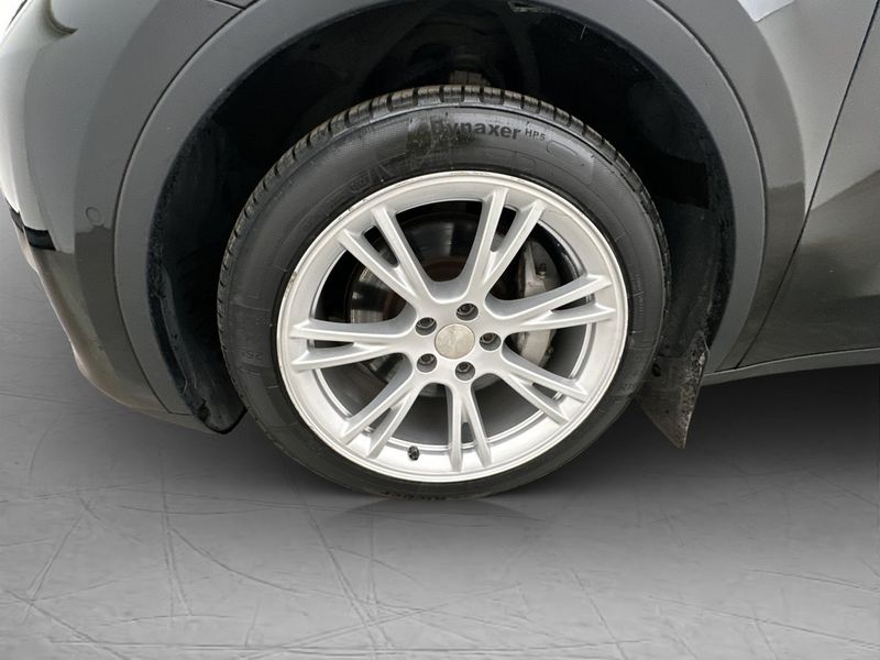 Tesla Model Y bild 32