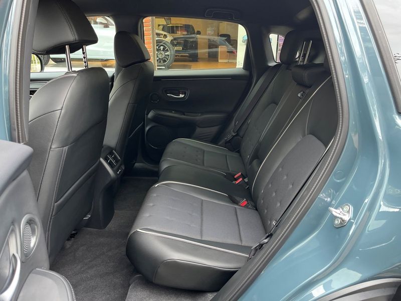 Honda ZR-V bild 8