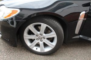 Jaguar XF bild 8