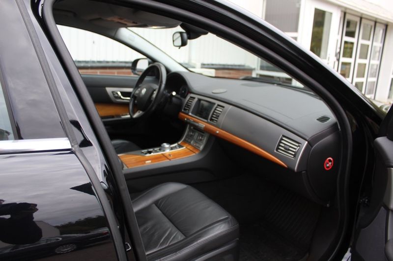 Jaguar XF bild 10