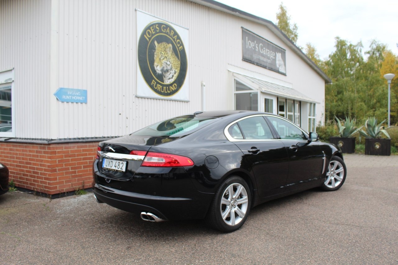 Jaguar XF