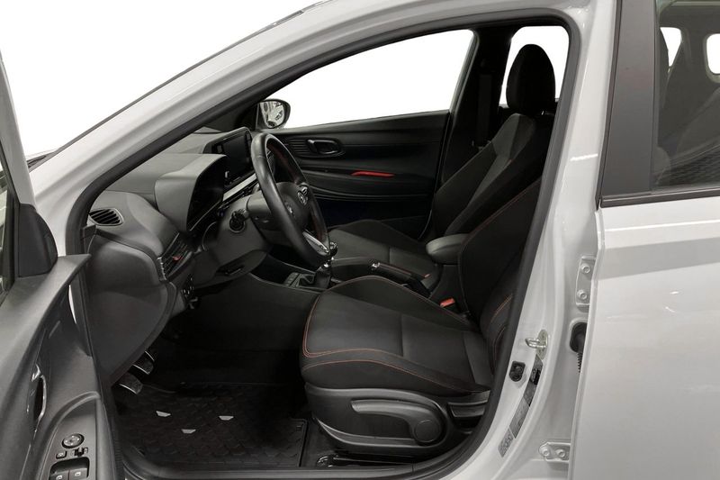 Hyundai i20 bild 5